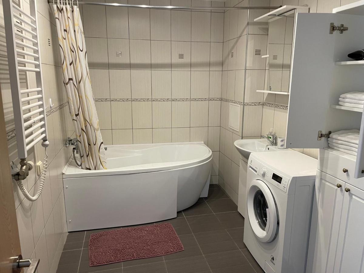 Ados Apartamentai 德拉肯恩凯 外观 照片